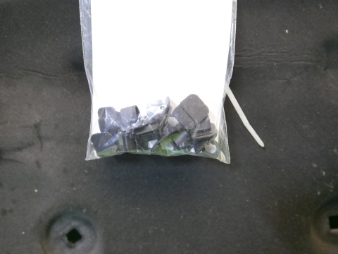 Wygłuszenie podbitka maski pokrywy silnika 5G0863831 VW GOLF VII 12-16