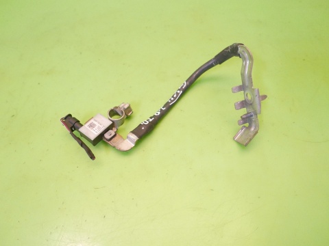 Klema - minus minusowa ujemna 5Q0915181G VW GOLF VII 2.0 TDI 12-16