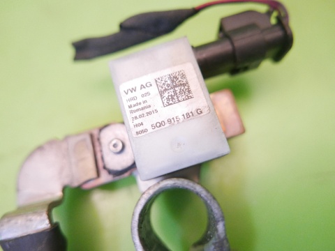 Klema - minus minusowa ujemna 5Q0915181G VW GOLF VII 2.0 TDI 12-16