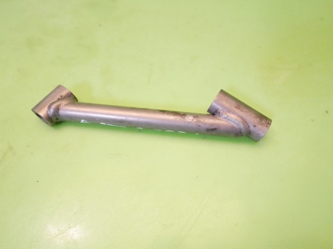 Łapa wspornik turbiny 04L129723A VW GOLF VII 2.0 TDI 12-16