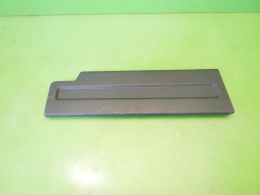 Osłona zaślepka bagażnika prawa 5G9867464 VW GOLF VII KOMBI 12-16