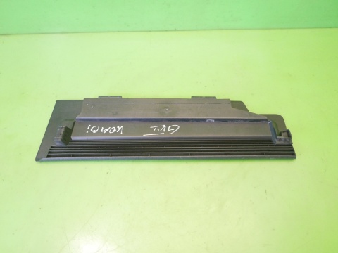 Osłona zaślepka bagażnika prawa 5G9867464 VW GOLF VII KOMBI 12-16