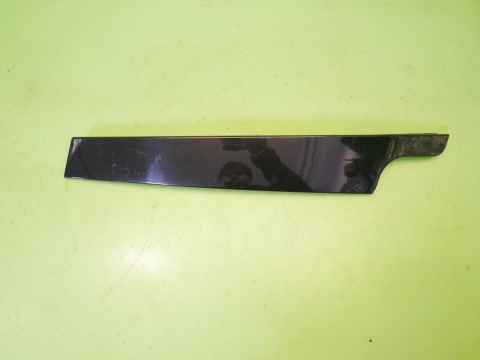 Listwa słupka drzwi prawa przód VW GOLF VII 5D KOMBI 12-16