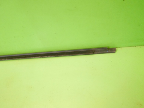 Listwa zgarniająca chrom prawa tył VW GOLF VII 5D KOMBI 12-16