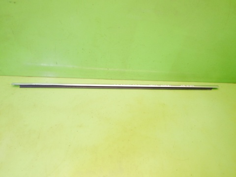 Listwa zgarniająca chrom lewa tył VW GOLF VII 5D KOMBI 12-16