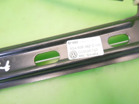 Mechanizm podnośnik szyby prawy tył 5G4839462C VW GOLF VII 5D 12-16