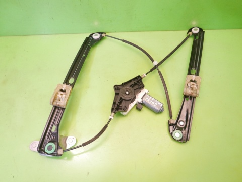 Mechanizm podnośnik szyby lewy przód 5G4837461H VW GOLF VII 5D 12-16