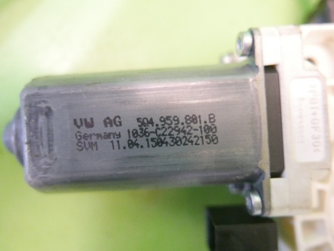 Mechanizm podnośnik szyby lewy przód 5G4837461H VW GOLF VII 5D 12-16