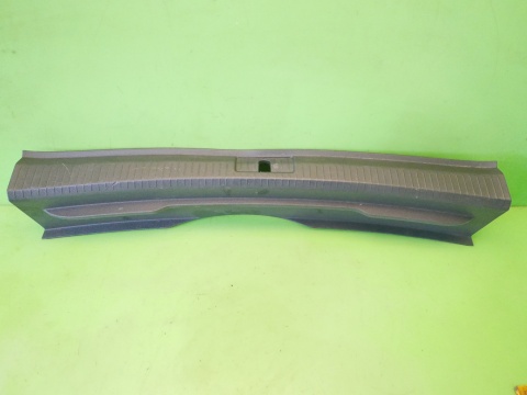 Osłona pasa tylnego próg bagażnika 5G9863459 VW GOLF VII KOMBI 12-16