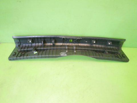 Osłona pasa tylnego próg bagażnika 5G9863459 VW GOLF VII KOMBI 12-16