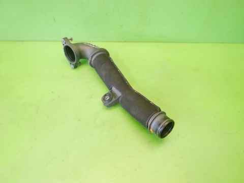 Rura wąż przewód powietrza intercoolera 04L145762AH VW GOLF VII 2.0 TDI 12-