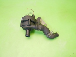 Dodatkowa pompa obiegu wody 5Q0965567 VW GOLF VII 2.0 TDI 12-