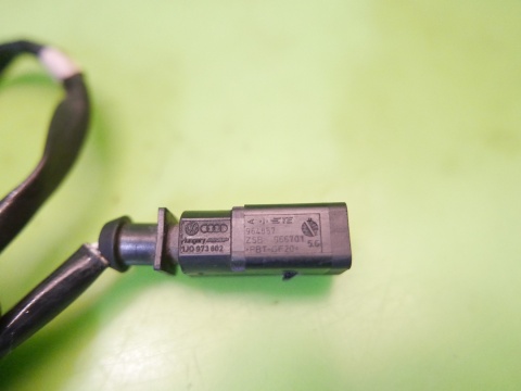 Czujnik temperatury spalin 04L906088AE VW GOLF VII 2.0 TDI 12-16