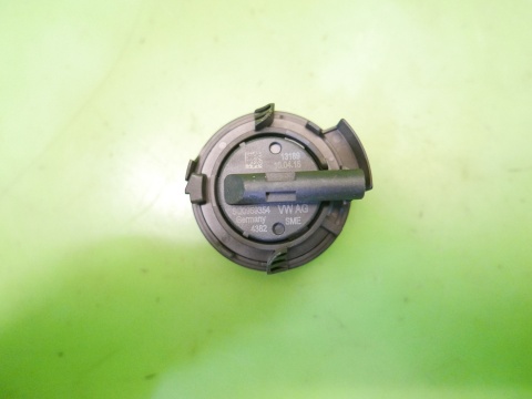 Czujnik uderzeniowy prawy przód 5Q0959354 VW GOLF VII 2.0 TDI 12-16