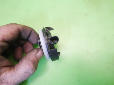 Czujnik uderzeniowy prawy przód 5Q0959354 VW GOLF VII 2.0 TDI 12-16