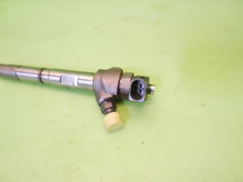 Wtrysk wtryskiwacz 04L130277AC 0445110469 VW GOLF VII 2.0 TDI CRLB 12-16