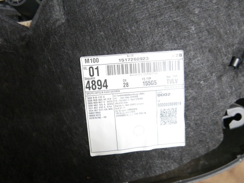 Boczek tapicerka lewa przód VW GOLF VII KOMBI 5D 12-16