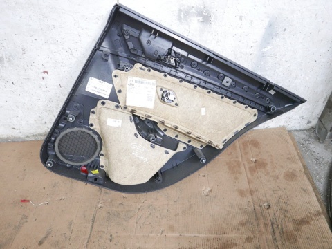 Boczek tapicerka lewa tył VW GOLF VII KOMBI 5D 12-16