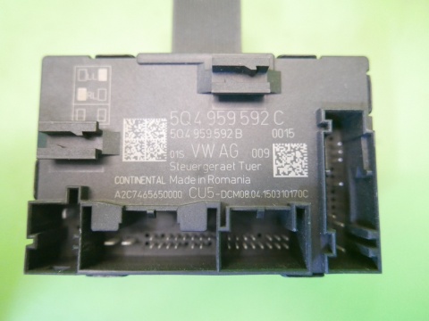 Moduł sterownik drzwi prawy przód 5Q4959593C VW GOLF VII 2.0 TDI KOMBI 12-16