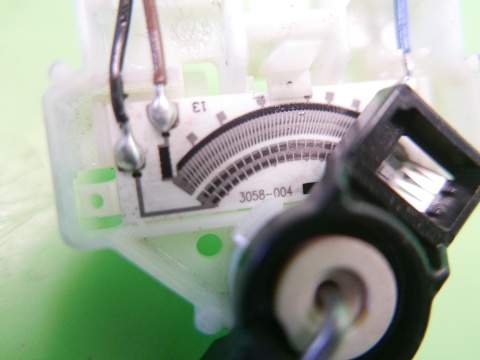 Czujnik poziomu paliwa pływak VW GOLF VII 2.0 TDI KOMBI 12-16