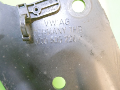 Wahacz wzdłużny prawy tył 5Q0505226C VW GOLF VII 2.0 TDI KOMBI 12-16