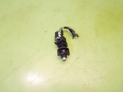 Czujnik pedału hamulca świateł stop 82GB13480AA FORD TRANSIT MK6 2.4 TDDI