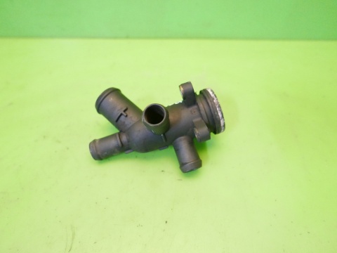 Króciec pompy wody YC1Q8A544AC FORD TRANSIT MK6 2.4 TDDI 00-06