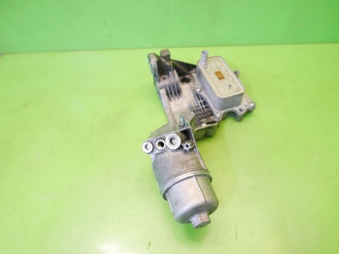 Podstawa obudowa filtra oleju chłodniczka CHEVROLET CAPTIVA I C140 FL 2.2 D