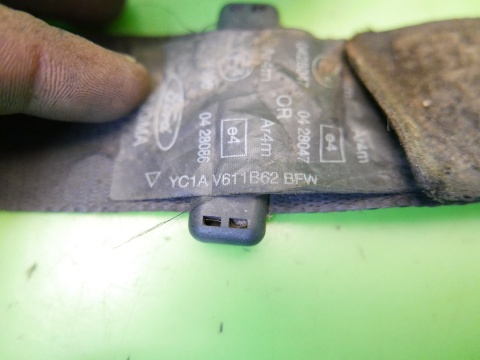 Pas bezpieczeństwa środek przód FORD TRANSIT MK6 DOKA PICKUP 00-06