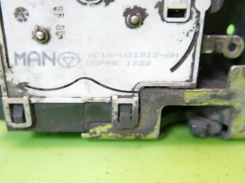 Zamek drzwiowy prawy przód YC1AV21812AN FORD TRANSIT MK6 00-06