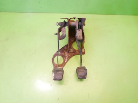 Pedał sprzęgła + hamulca TRANSIT MK6 2.4 TDDI 00-06