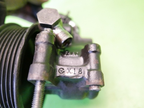 Pompa wspomagania YC1E3A733AC FORD TRANSIT MK6 2.4 TDDI 00-06