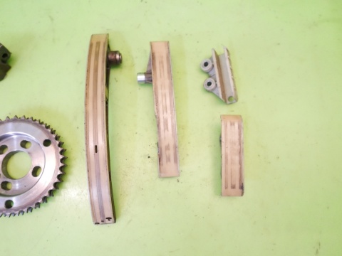 Rozrząd łańcuch koło ślizgi FORD TRANSIT MK6 2.4 TDDI D2FB 00-06