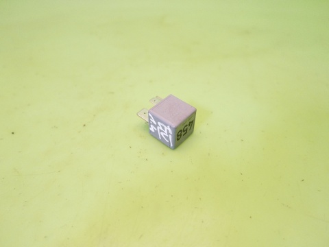 Przekaźnik 458 1K0906381 VW GOLF V 1K 1.4 16V 03-09