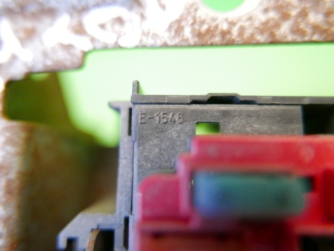 Skrzynka bezpieczników FORD TRANSIT MK6 2.4 TDDI 00-06