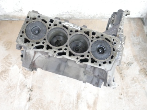 Blok wał tłoki korbowody FORD TRANSIT MK6 2.4 TDDI D2FB 00-06