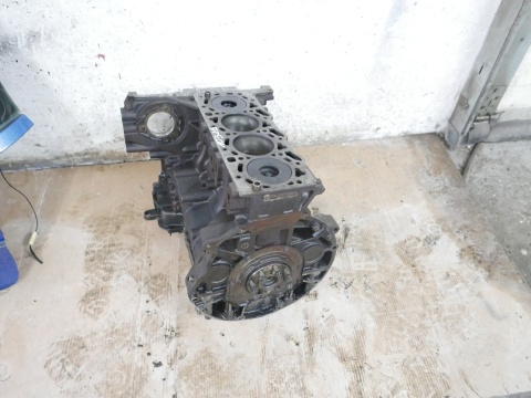 Blok wał tłoki korbowody FORD TRANSIT MK6 2.4 TDDI D2FB 00-06