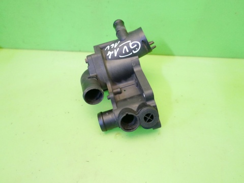 Obudowa króciec termostatu 032121111BM VW GOLF V 1K 1.4 16V 03-09