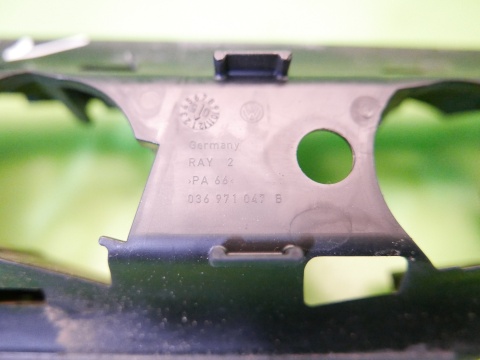 Osłona obudowa cewek zapłonowych 036971047B VW GOLF V 1K 1.4 16V 03-09