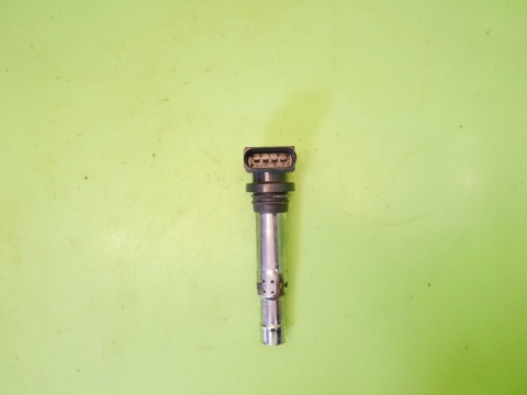 Cewka zapłonowa U5002 NGK R0401S00400 VW GOLF V 1K 1.4 16V 03-09