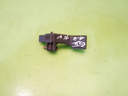 Czujnik położenia wału 045906433A VW GOLF V 1K 1.4 16V 03-09