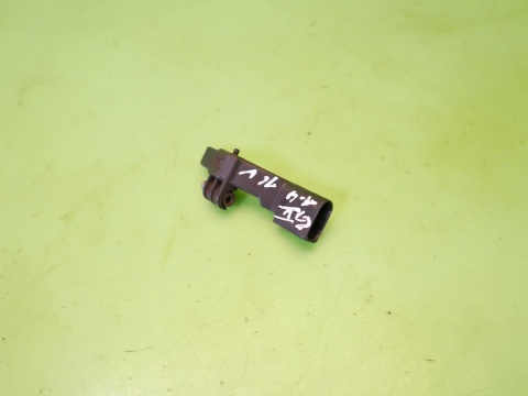 Czujnik położenia wału 045906433A VW GOLF V 1K 1.4 16V 03-09