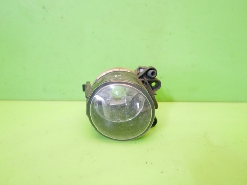 Halogen przeciwmgłowy lewy Hella 1K0941699C VW GOLF V HB 5D 03-09