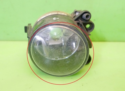 Halogen przeciwmgłowy lewy Hella 1K0941699C VW GOLF V HB 5D 03-09