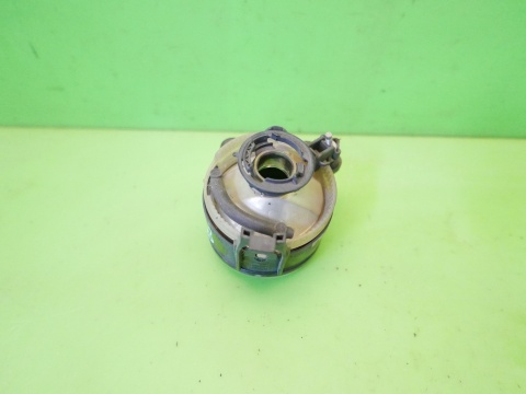 Halogen przeciwmgłowy lewy Hella 1K0941699C VW GOLF V HB 5D 03-09