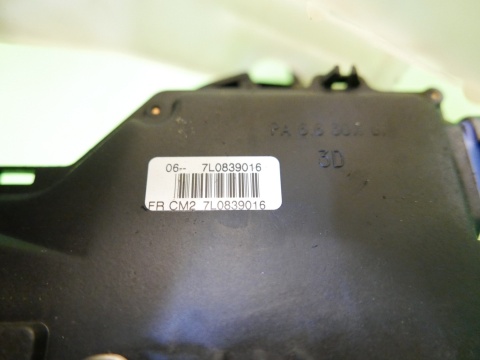 Centralny zamek drzwi prawy tył 7L0839016 7pin VW GOLF V 1K HB 5D 03-09