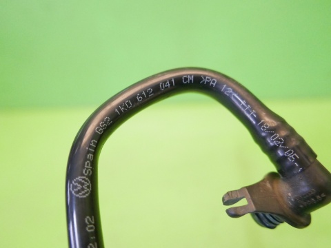 Rurka przewód serwa 1K0612041CM VW GOLF V 1K 1.4 16V 03-09