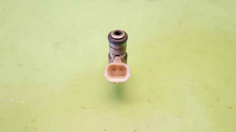 Wtrysk wtryskiwacz IWP163 036036AC VW GOLF V 1K 1.4 16V 03-09