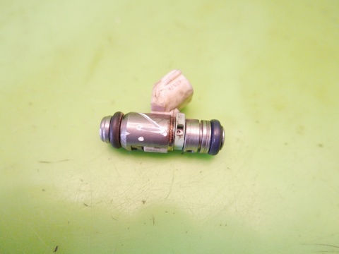 Wtrysk wtryskiwacz IWP163 036036AC VW GOLF V 1K 1.4 16V 03-09