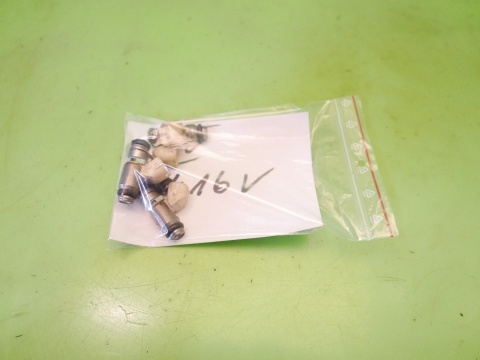 Wtrysk wtryskiwacz IWP163 036036AC VW GOLF V 1K 1.4 16V 03-09